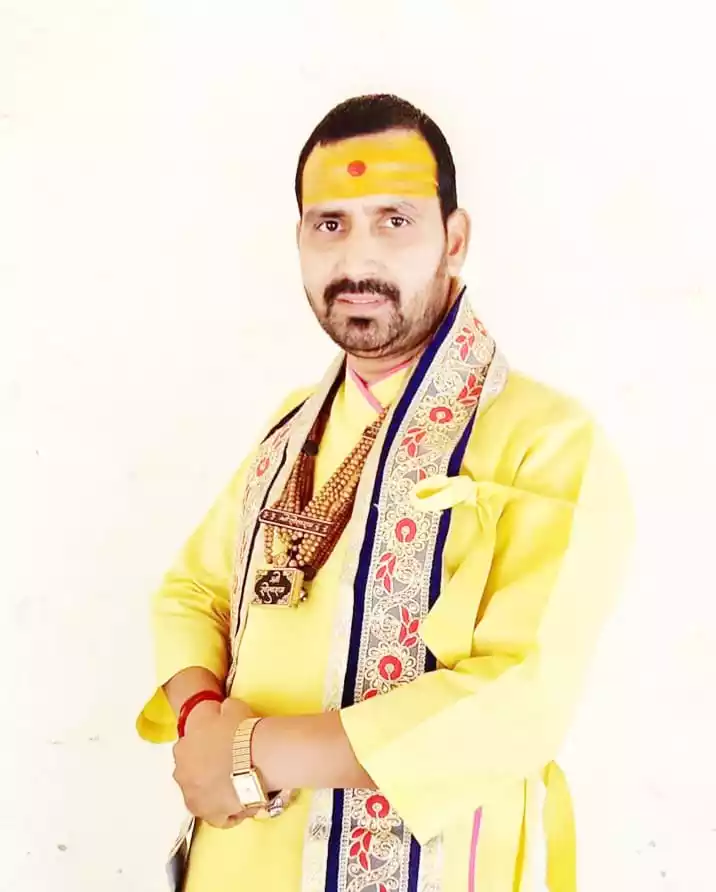 Dr. Acharya Neeraj Parashar